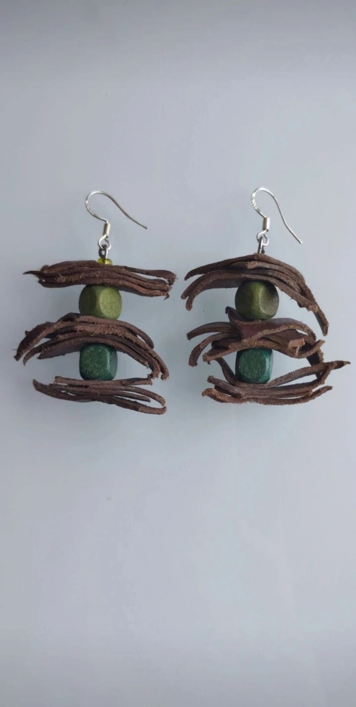 🟩🎁🟢Lindos y Originales Pendientes de Cuero y Madera🟢🎁🟩
